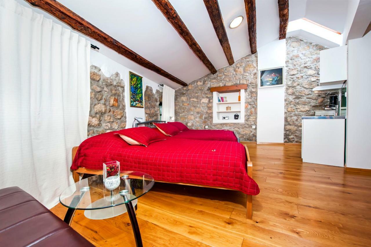 Apartma Studio Oscar IV With Terrace And Sea View