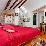 Studio Oscar IV With Terrace And Sea View