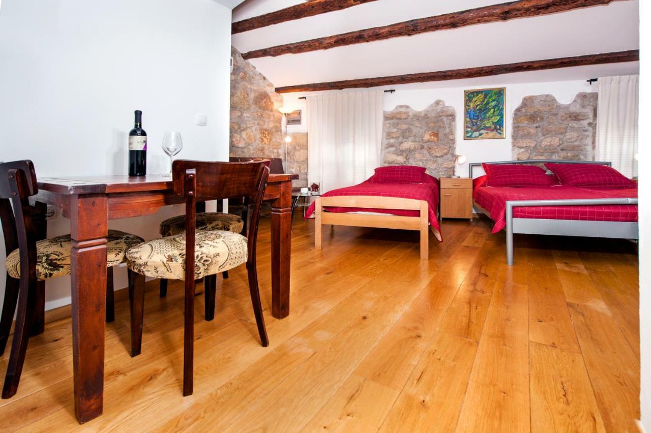 Studio Oscar IV With Terrace And Sea View * Rovinj
